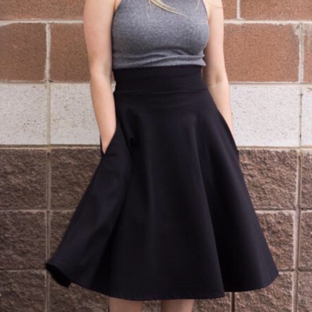 Agnes & Dora Black Midi w/ Pockets